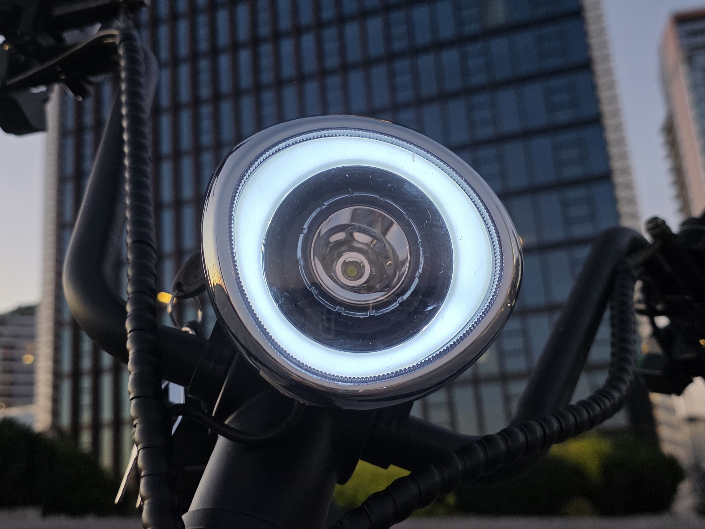 CityCoco elektrinis čioperis priekinis LED žibintas – elektrinis motoroleris su ryškia šviesa